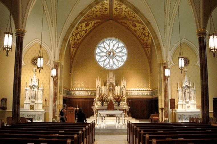 Powerful sound fills the soaring ceilings of the iconic Gothic cathedral, and the sheer ambiance of the numerous stained-glass windows and the Carrara marble altars are a feast for the eyes.